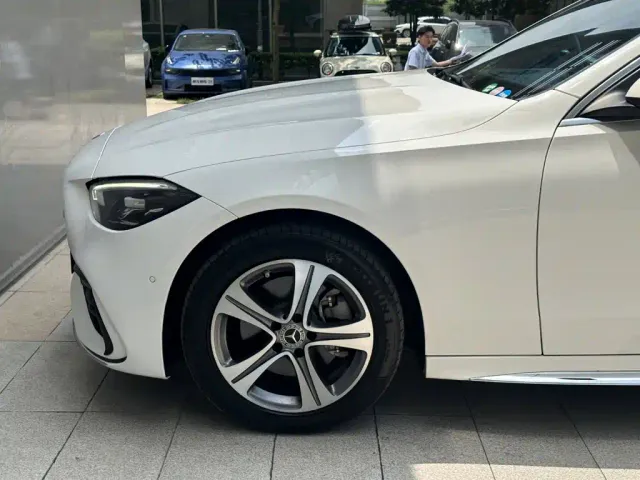 Mercedes-Benz C-Class — Фото автомобиля 5