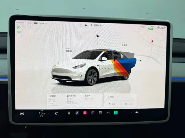 Tesla Model Y — Фото автомобиля 11
