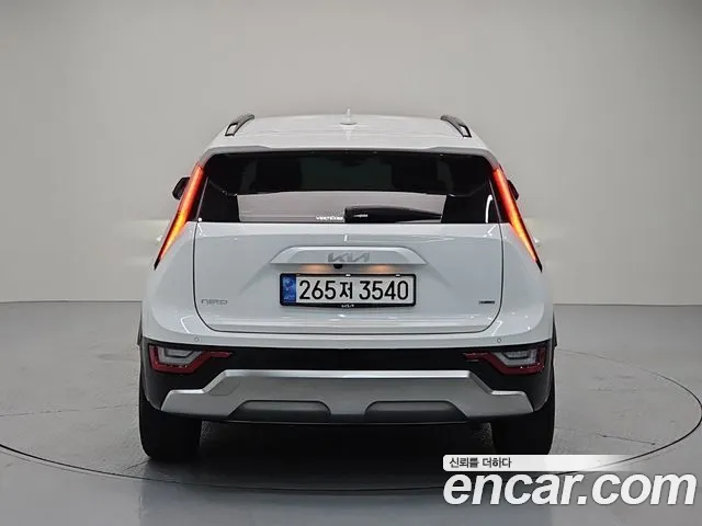 Kia Niro The All New Niro Signature — Фото автомобиля 4