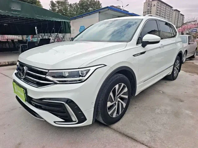 Фотография автомобиля — Volkswagen Tiguan L PHEV