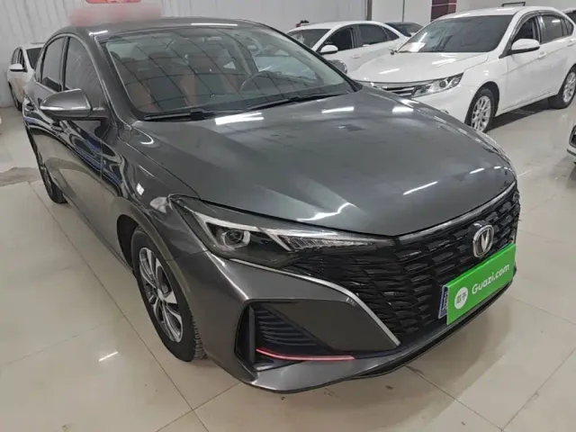 Changan Eado — Фото автомобиля 3