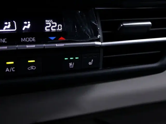 Toyota Sienna — Фото автомобиля 11