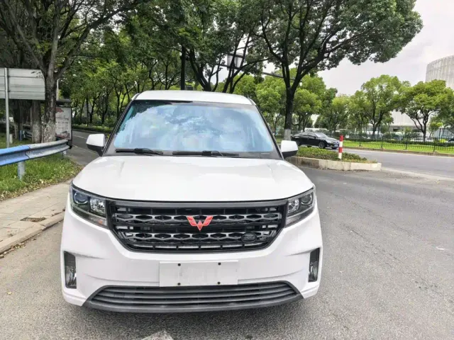 Wuling Zhengcheng — Фото автомобиля 5