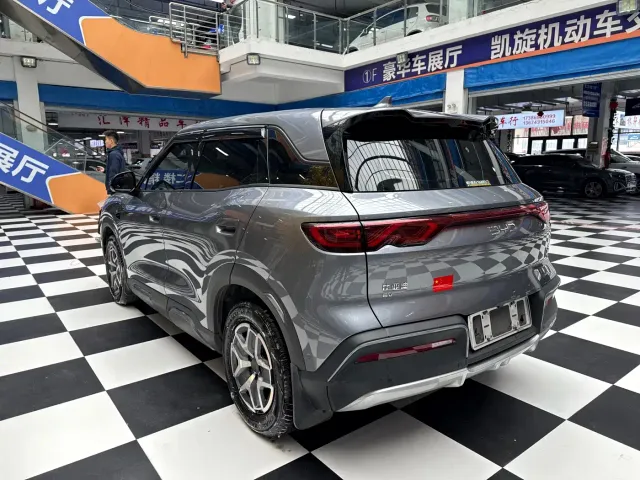 BYD Yuan UP — Фото автомобиля 8