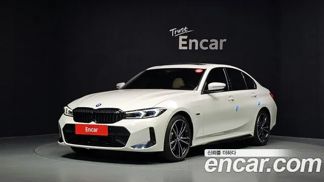 Фотография автомобиля — BMW 3-Series