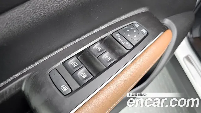 Renault-KoreaSamsung QM6 Новый QM6 2.0 LPe RE Signature 2WD — Фото автомобиля 26