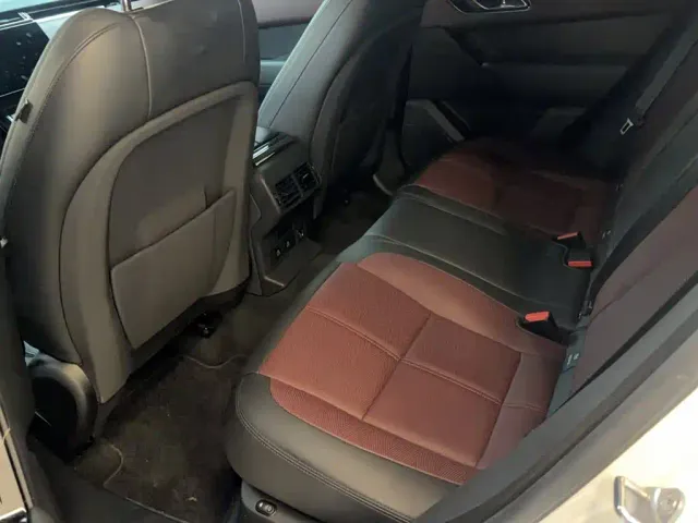 Land Rover Range Rover Velar — Фото автомобиля 10