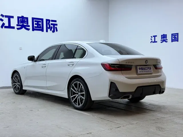 BMW 3 Series — Фото автомобиля 21