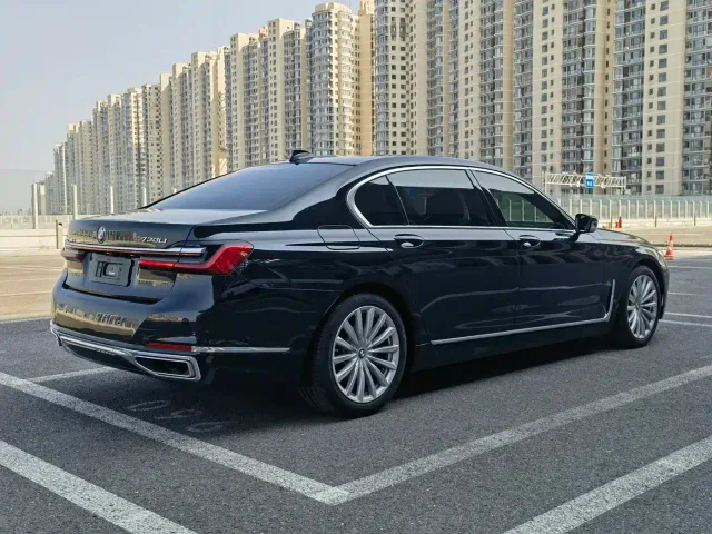 BMW BMW 7 Series 2021 Model 730Li Luxury Package — Фото автомобиля 17