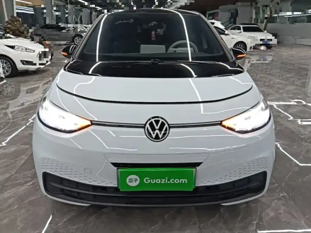Volkswagen ID.3 — Фото автомобиля 2