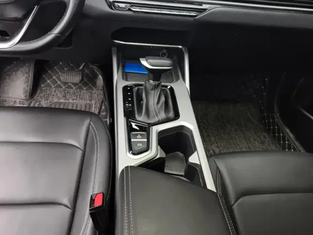 Geely Emgrand — Фото автомобиля 16