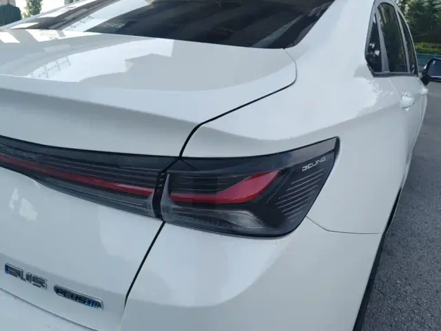 BAIC Beijing EU5 PLUS — Фото автомобиля 7