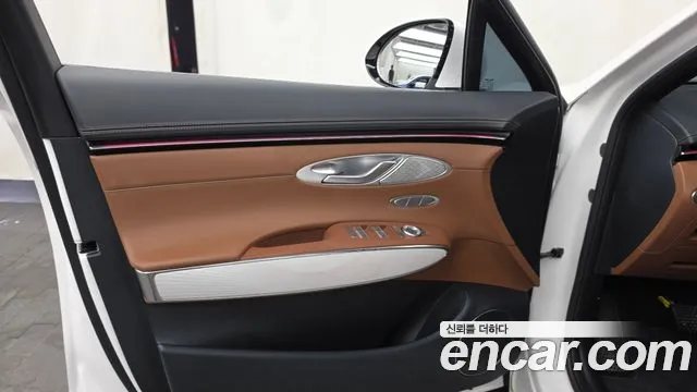 Genesis GV70 2.5T Бензин 2WD — Фото автомобиля 21