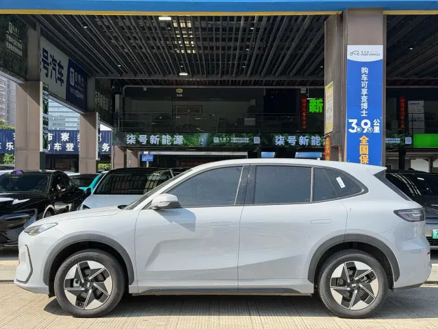 Geely Galaxy E5 — Фото автомобиля 3