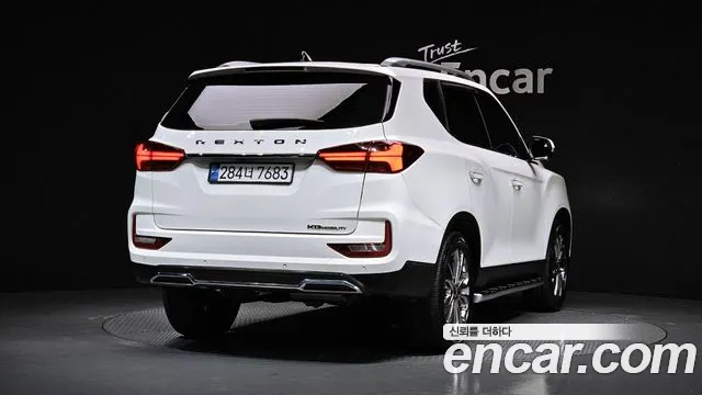 KG_Mobility_Ssangyong Rexton — Фото автомобиля 2