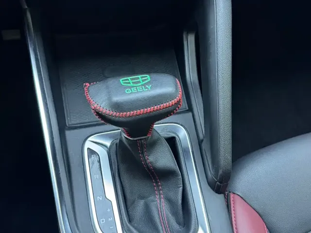 Geely Vision X3 — Фото автомобиля 12