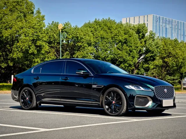 Jaguar XFL — Фото автомобиля 3