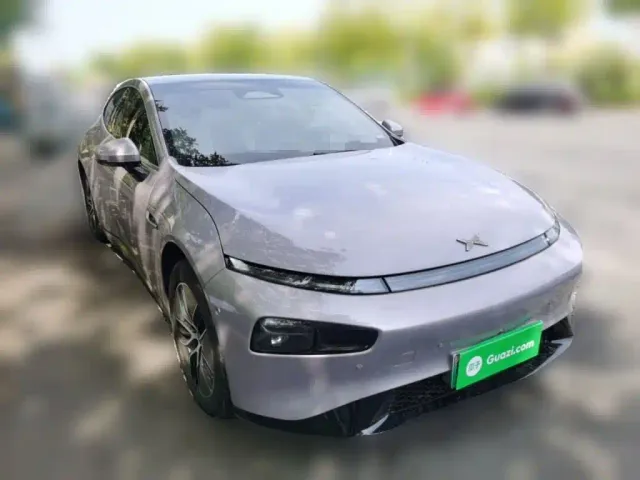 Xpeng P7 — Фото автомобиля 24