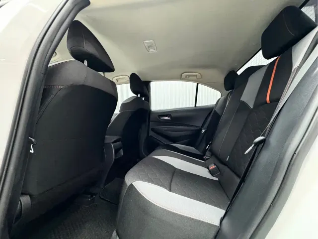 Toyota Corolla — Фото автомобиля 10