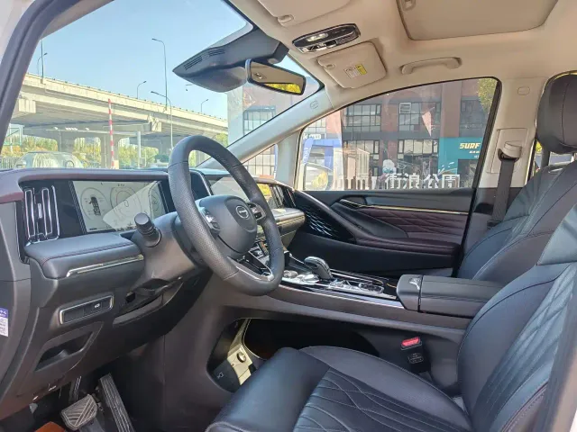 GAC Trumpchi M8 — Фото автомобиля 15