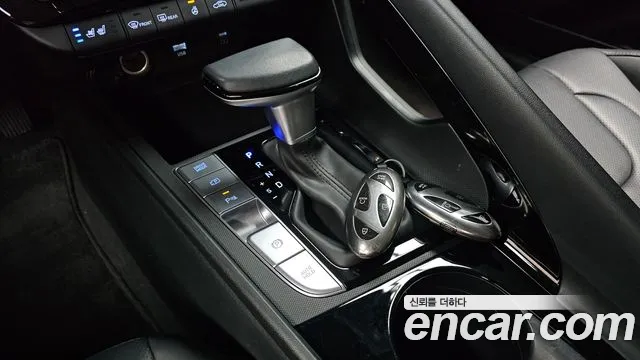 Hyundai Avante CN7 — Фото автомобиля 9