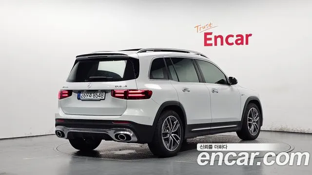 Фотография автомобиля — Mercedes-Benz GLB-Class