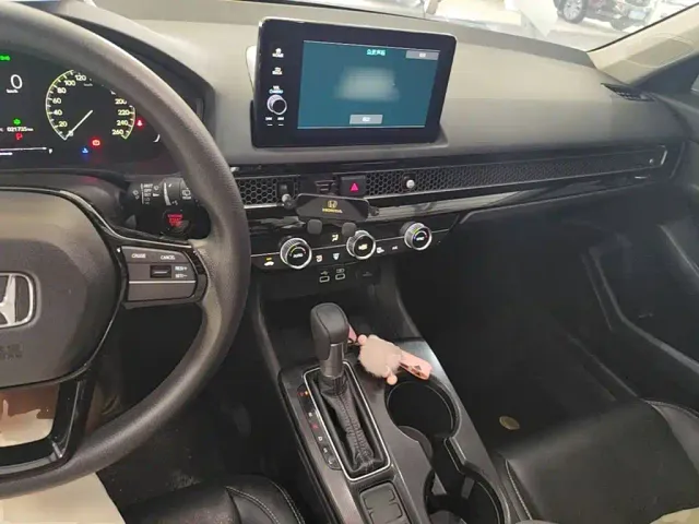 Honda Civic — Фото автомобиля 9