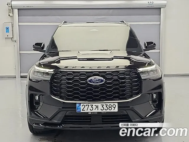 Ford Explorer 6th Gen — Фото автомобиля 2