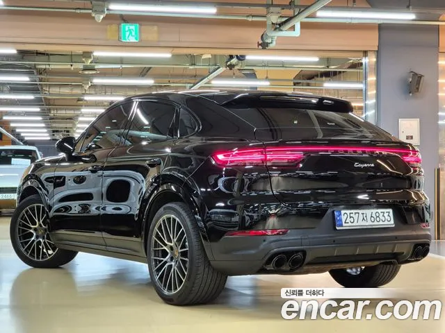 Porsche Cayenne — Фото автомобиля 6