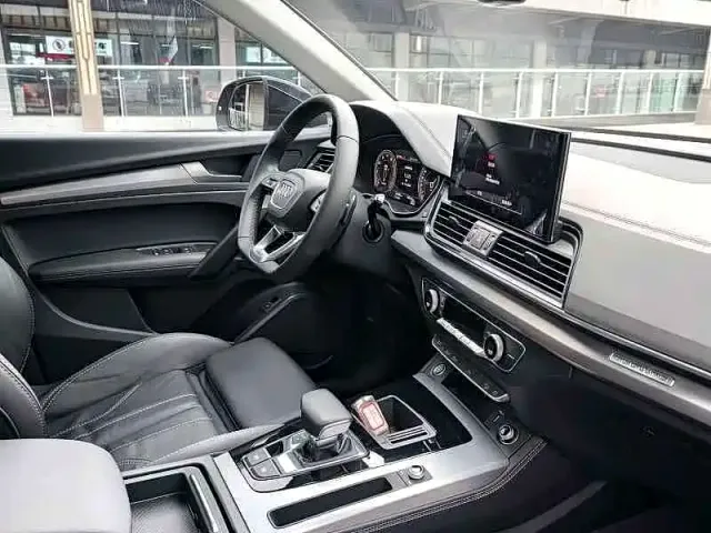 Audi Q5L — Фото автомобиля 5