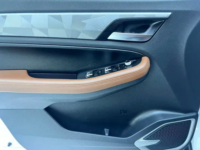 Geely Vision X6 — Фото автомобиля 8