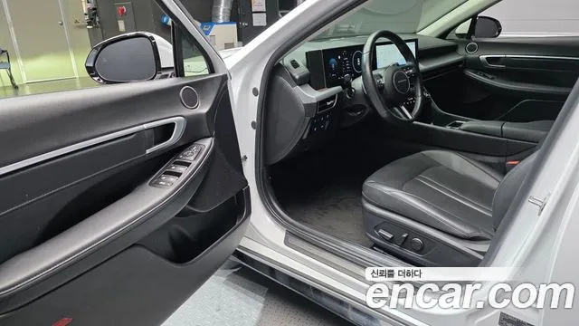 Hyundai Sonata — Фото автомобиля 15