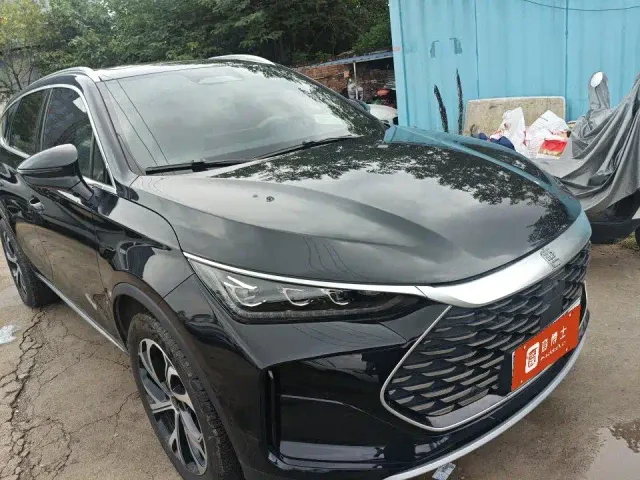 BYD Tang — Фото автомобиля 2