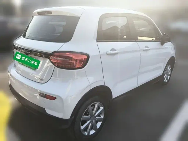 Leapmotor T03 — Фото автомобиля 9