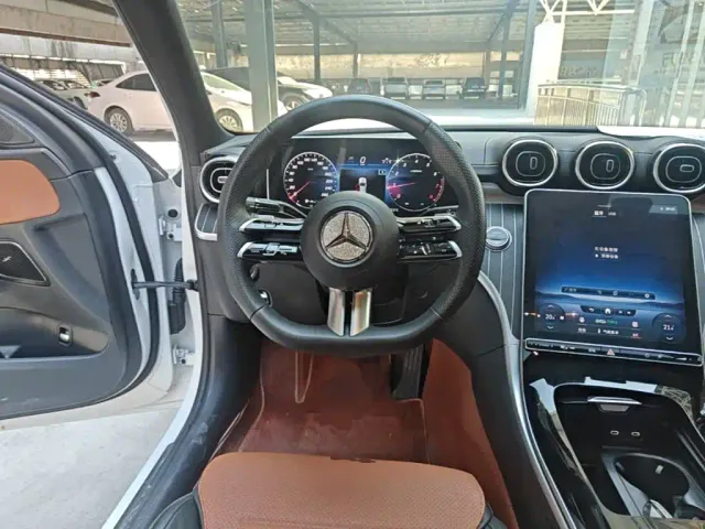 Mercedes-Benz C-Class — Фото автомобиля 10