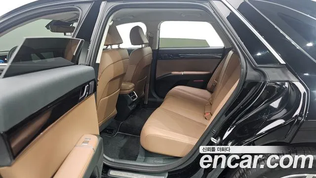 Hyundai Grandeur GN7 — Фото автомобиля 17