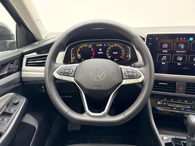 Volkswagen Bora — Фото автомобиля 6