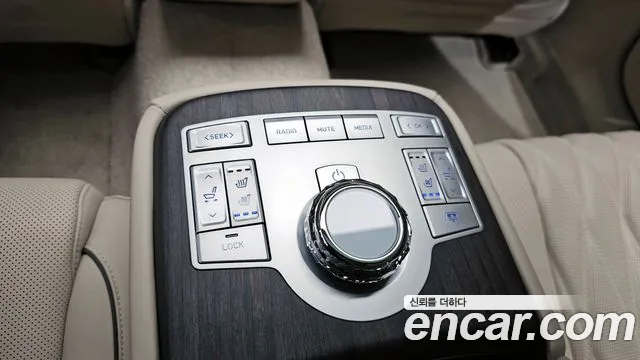 Genesis G80 Бензин 3.5 турбо AWD — Фото автомобиля 18