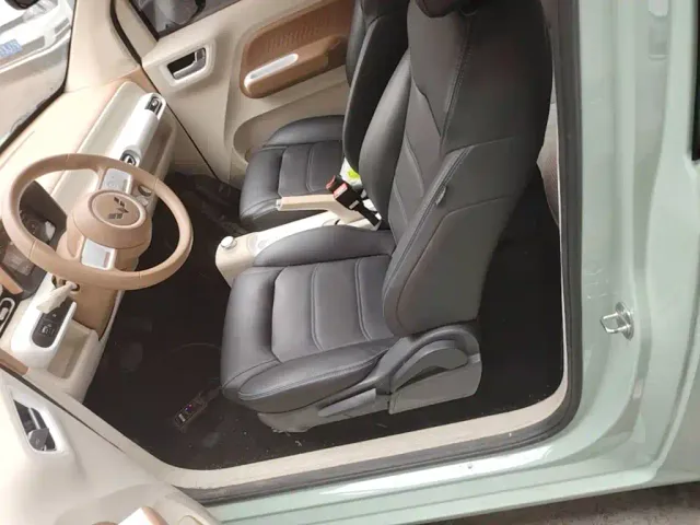 Wuling Hongguang Mini EV — Фото автомобиля 14