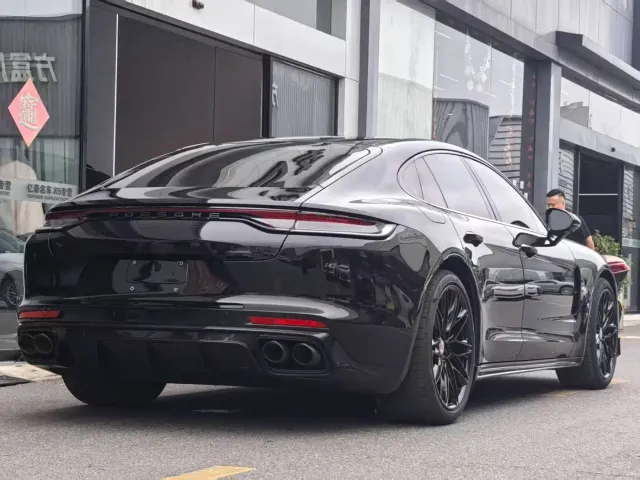 Porsche Panamera — Фото автомобиля 11