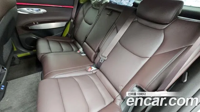 Genesis GV70 2.5T Бензин AWD — Фото автомобиля 26