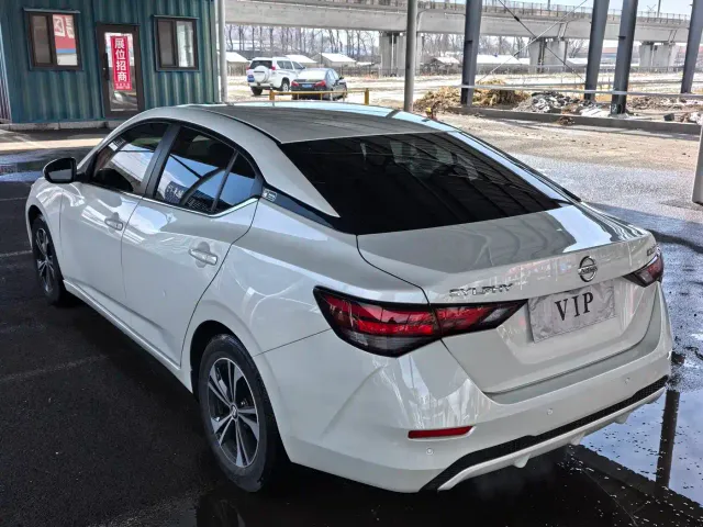Nissan Sylphy — Фото автомобиля 8