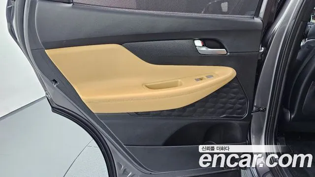 Hyundai Santa Fe — Фото автомобиля 14
