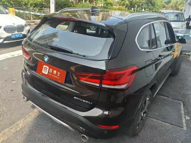 BMW X1 — Фото автомобиля 2