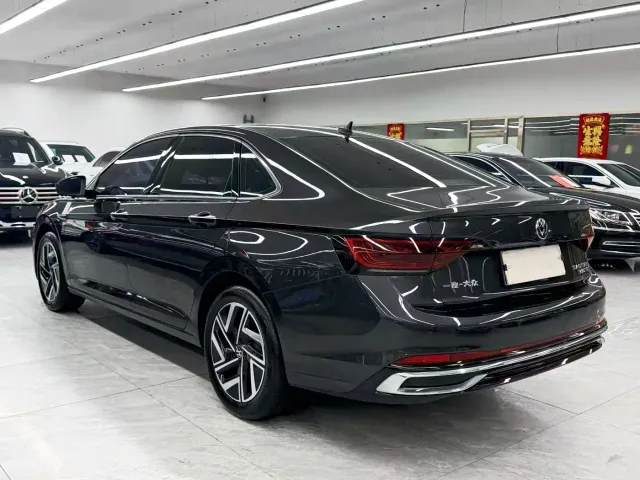 Volkswagen Sagitar — Фото автомобиля 4