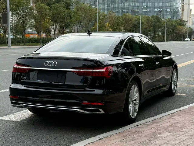 Audi A6L — Фото автомобиля 6
