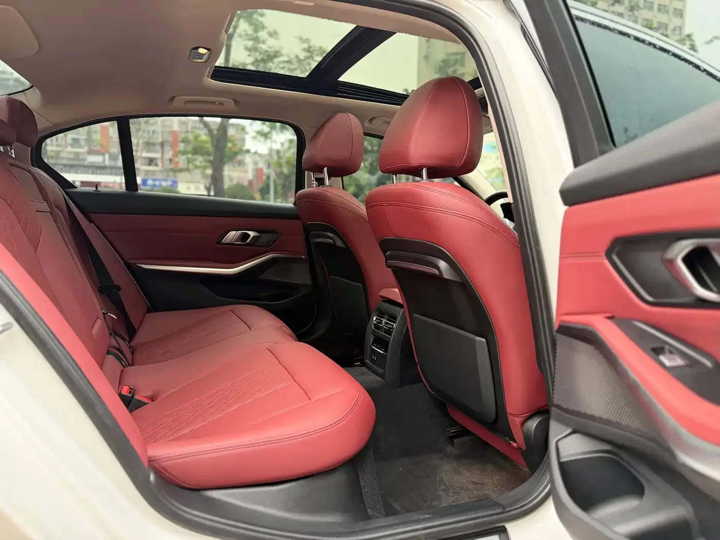 BMW BMW 3 Series 2022 320Li M Sport Package — Фото автомобиля 10