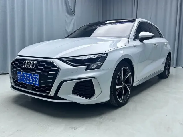 Фотография автомобиля — Audi A3