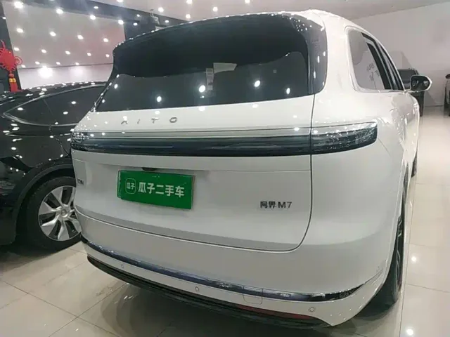 Aito M7 — Фото автомобиля 5