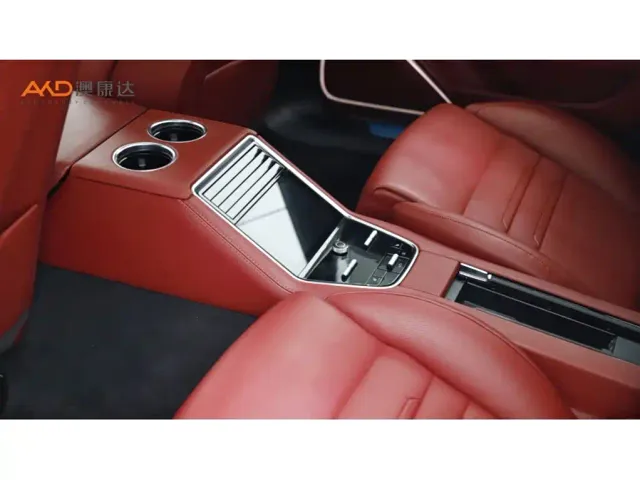 Porsche Panamera — Фото автомобиля 9